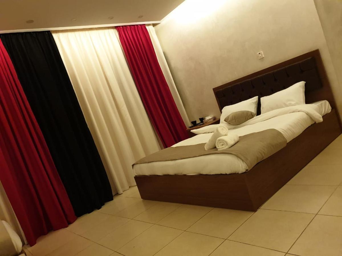 Zuwwar Aqaba Hotel Ngoại thất bức ảnh